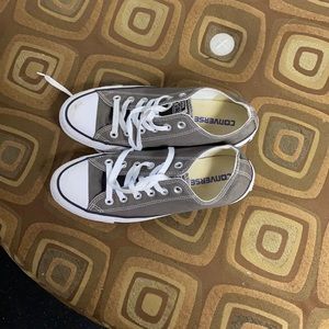 grey converse